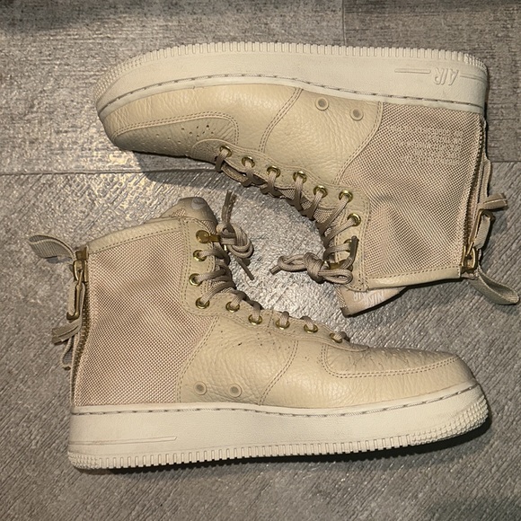 Air Force One SF Mid - Picture 10 of 11